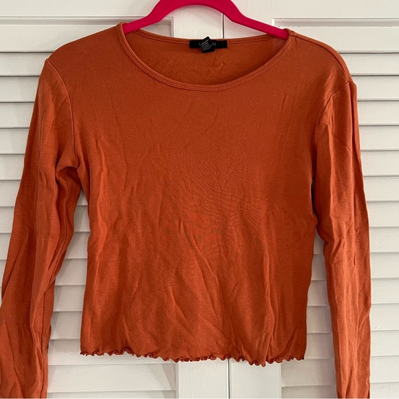 Cropped Sweater - Picture 5 of 5